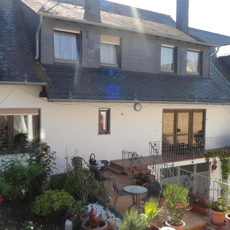 Hotel Zur Grafschaft Brauneberg Buitenkant foto