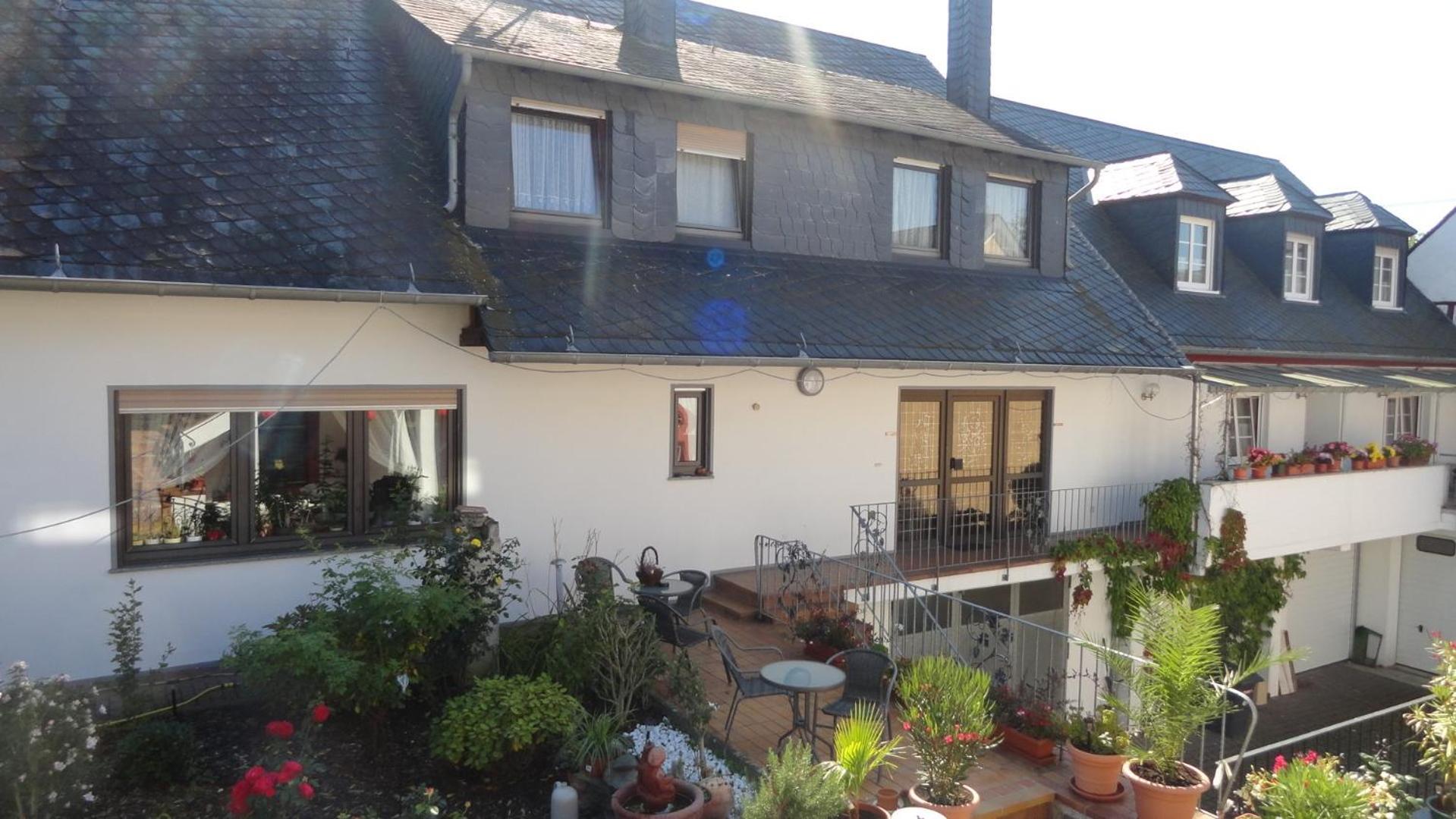 Hotel Zur Grafschaft Brauneberg Buitenkant foto